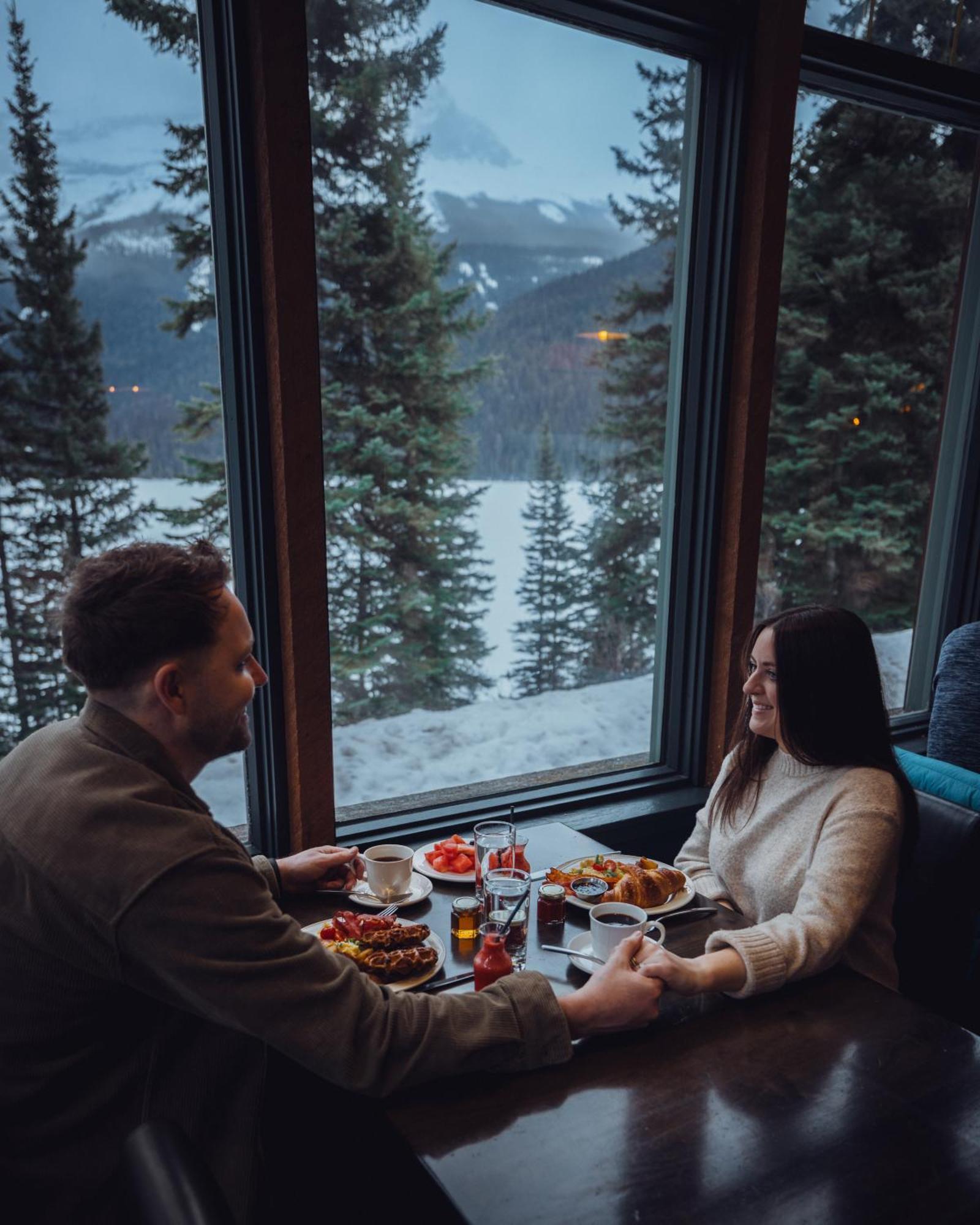 Emerald Lake Lodge Field Eksteriør bilde